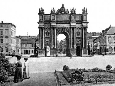 Potsdams Brandenburger Tor um 1909